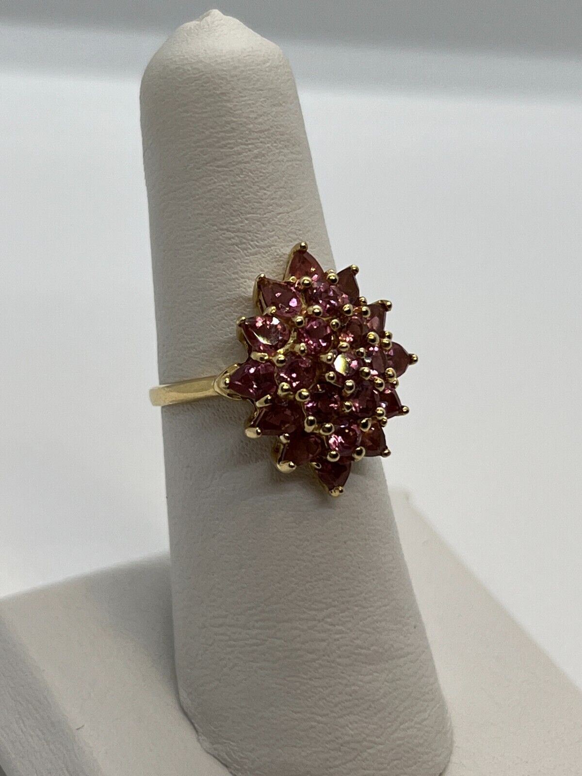 14K YELLOW GOLD & PINK SPINEL FLOWER RING  SIZE 5.5