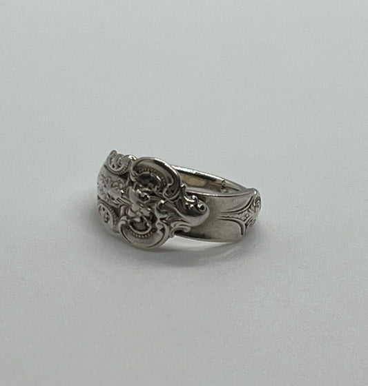 WALLACE 925 STERLING SILVER  RING  SIZE 4