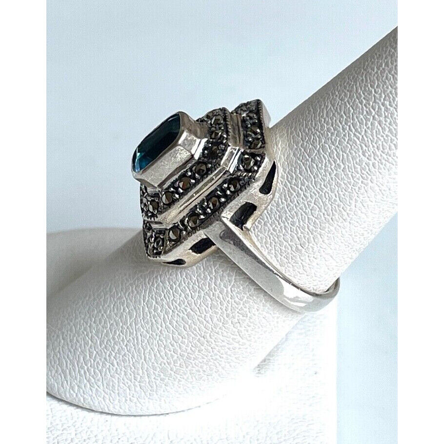 925 STERLING SILVER TOPAZ AND MARCASITES  RING SIZE 7.75 SKY