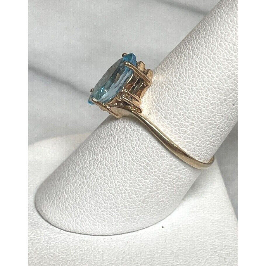 YELLOW GOLD BLUE TOPAZ & DIAMOND RING SIZE 9 SKY