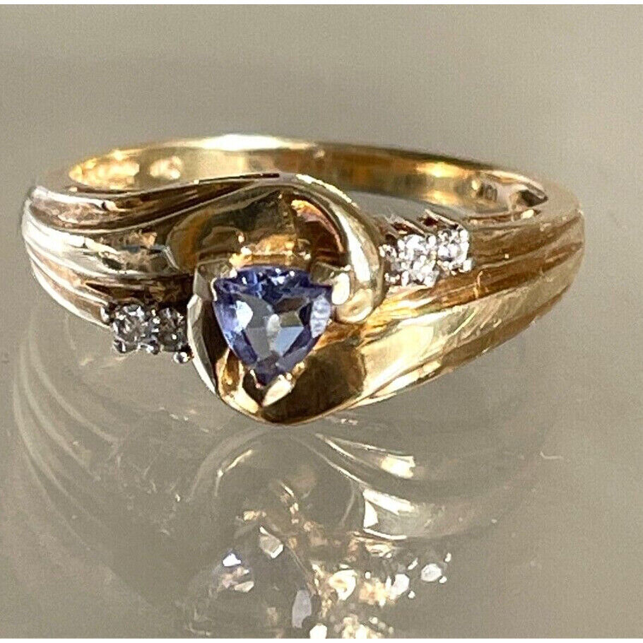 YELLOW GOLD TANZANITE AND DIAMOND RING SIZE 7.75 SKY