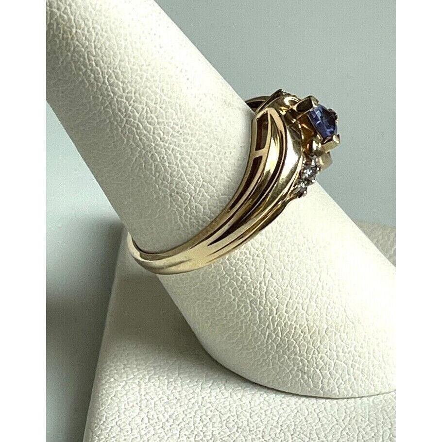 YELLOW GOLD TANZANITE AND DIAMOND RING SIZE 7.75 SKY