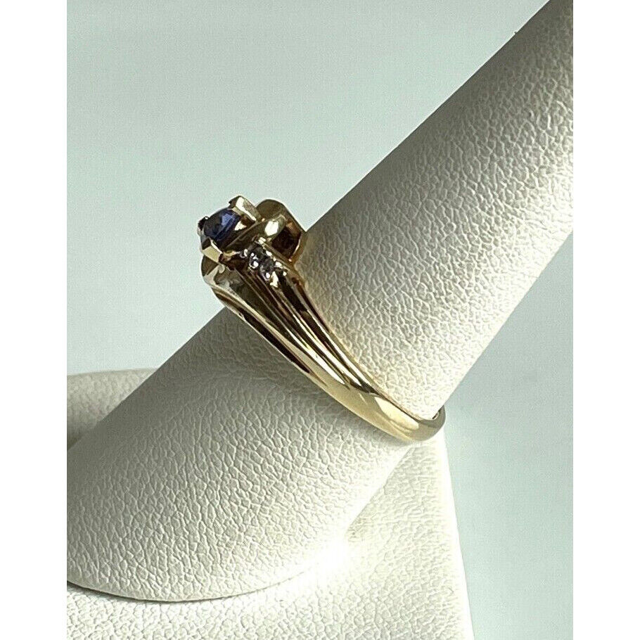 YELLOW GOLD TANZANITE AND DIAMOND RING SIZE 7.75 SKY