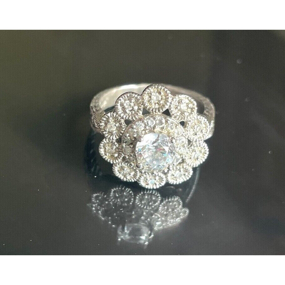 NICE 925 STERLING SILVER CZ RING SIZE 7.75 SKY