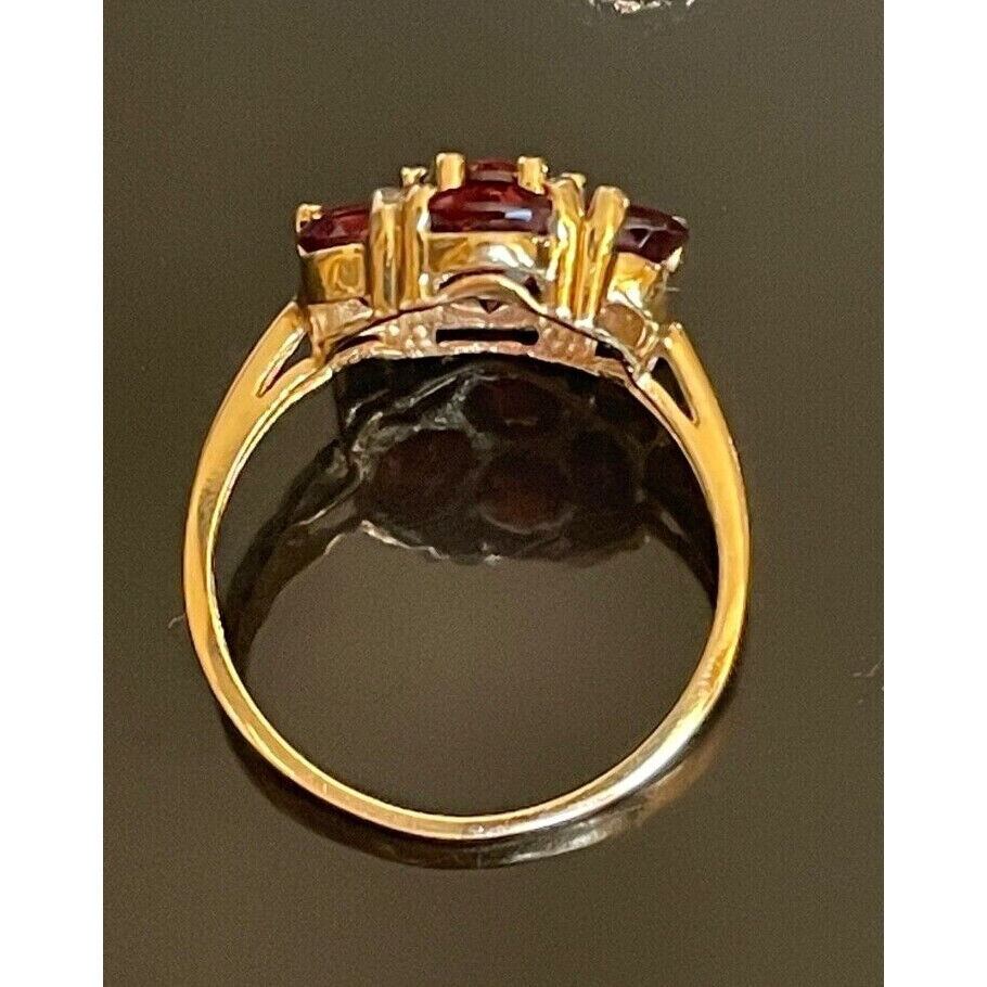 14K YELLOW GOLD ALMANDINE GARNET RING SIZE 7.25 SKY