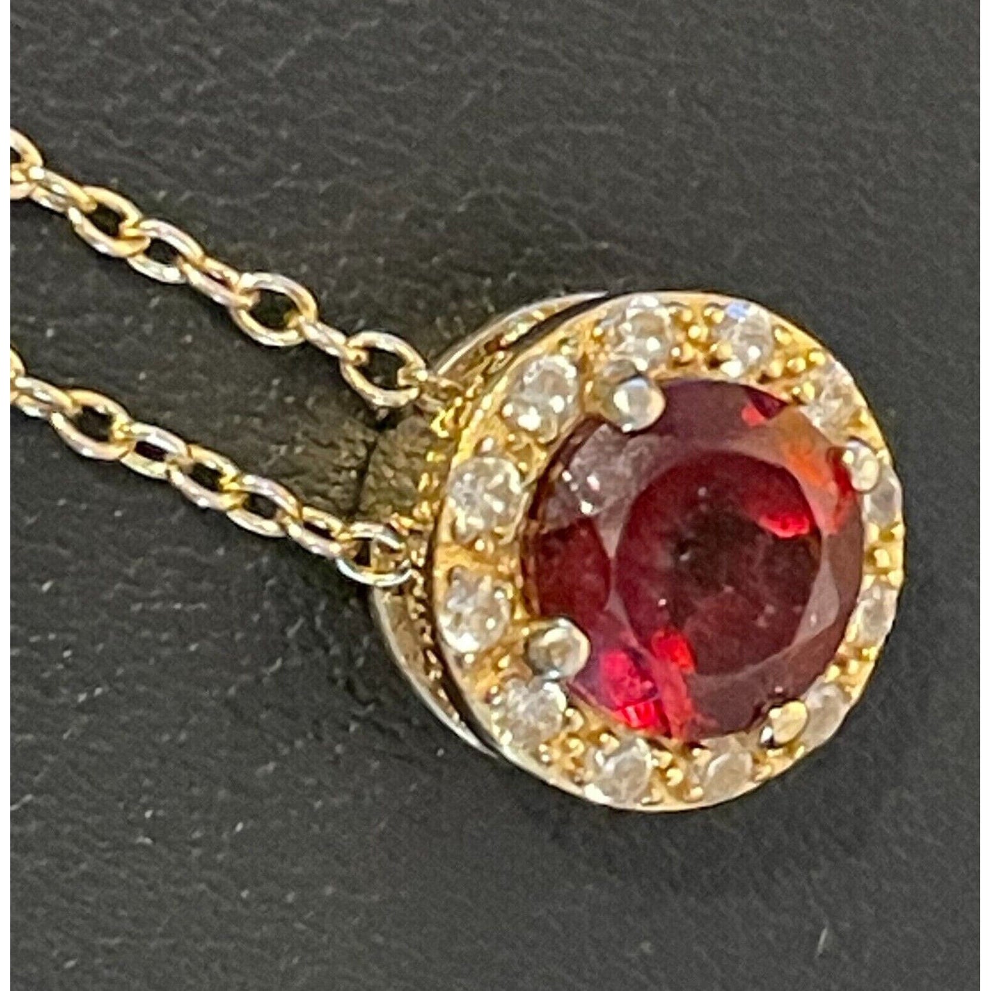 ELEGANT 925 STERLING SILVER VERMEIL GARNET AND GOSHENITE PENDANT NECKLACE SKY