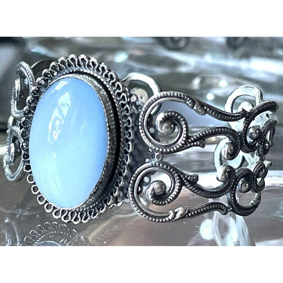 BEAU ORNATE 925 STERLING SILVER AND CAT'S EYE ART GLASS BRACELET SKY