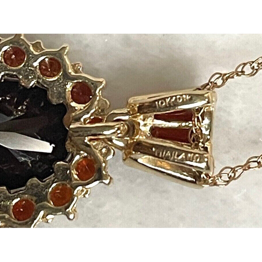 YELLOW GOLD AND GARNET PENDANT NECKLACE SKY