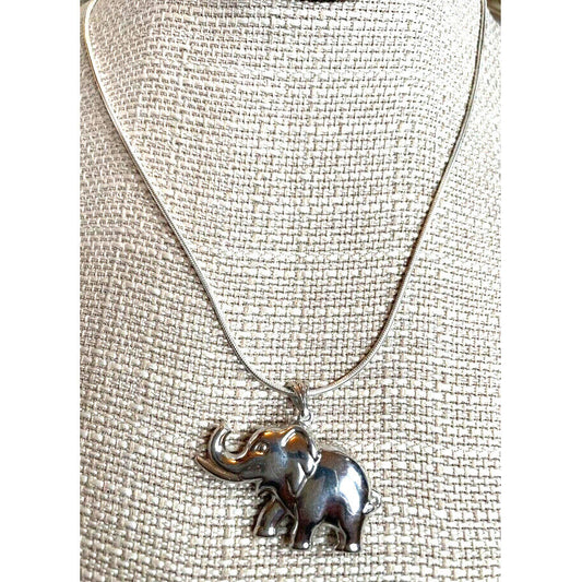 925 STERLING SILVER ELEPHANT PENDANT NECKLACE SKY