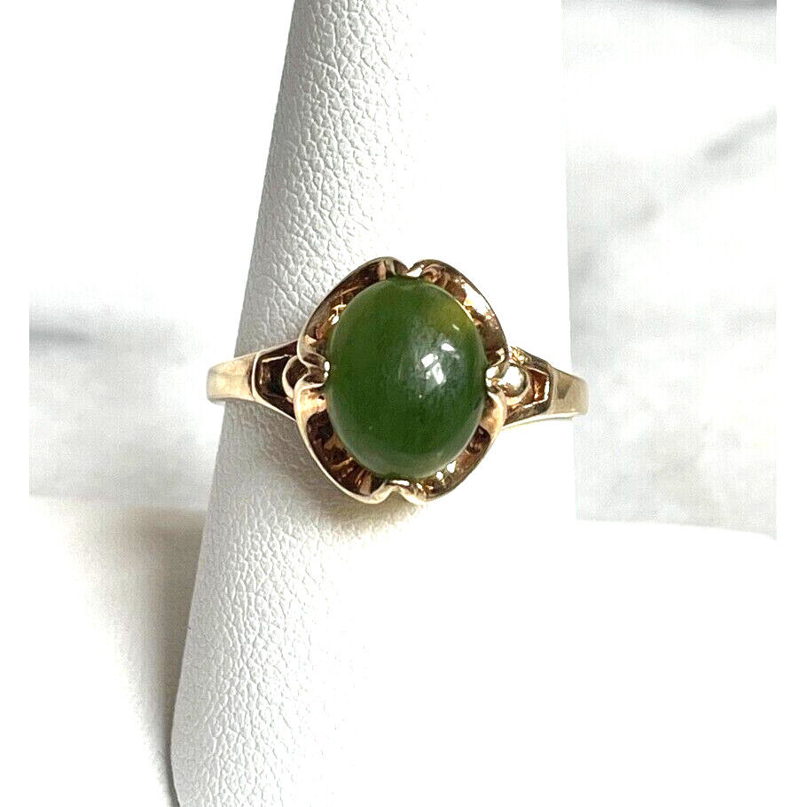 YELLOW GOLD AND NEPHRITE (GREEN JADE) RING SIZE 9 SKY