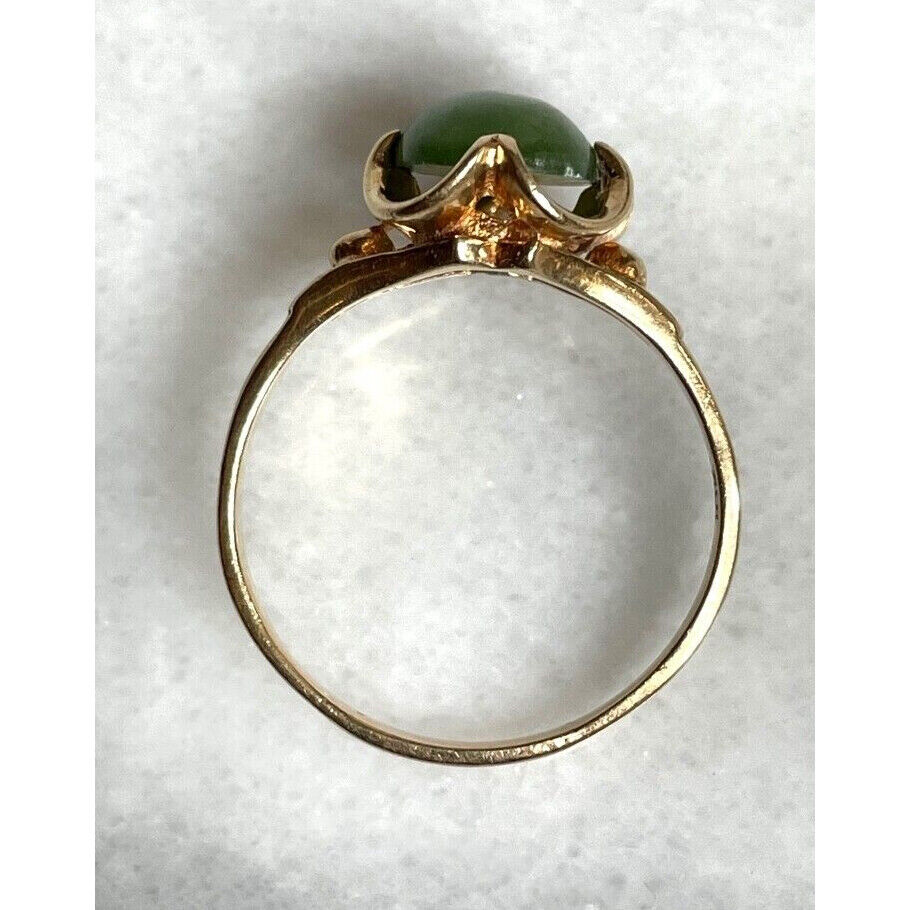 YELLOW GOLD AND NEPHRITE (GREEN JADE) RING SIZE 9 SKY