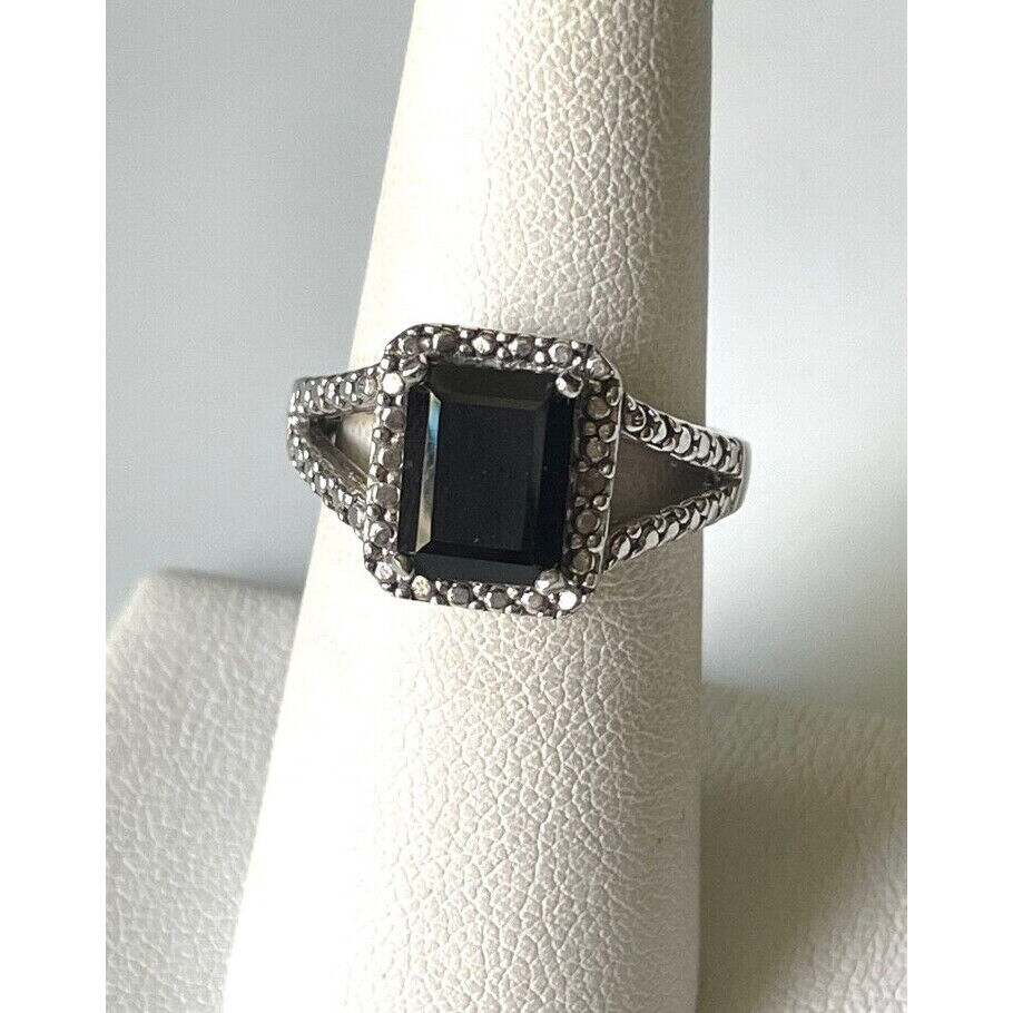 925 STERLING SILVER AND BLACK TOURMALINE RING SIZE 7 SKY