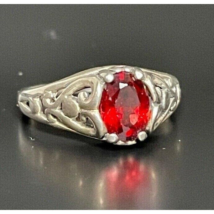 KABANA 925 STERLING SILVER GARNET RING SIZE 5.25 SKY