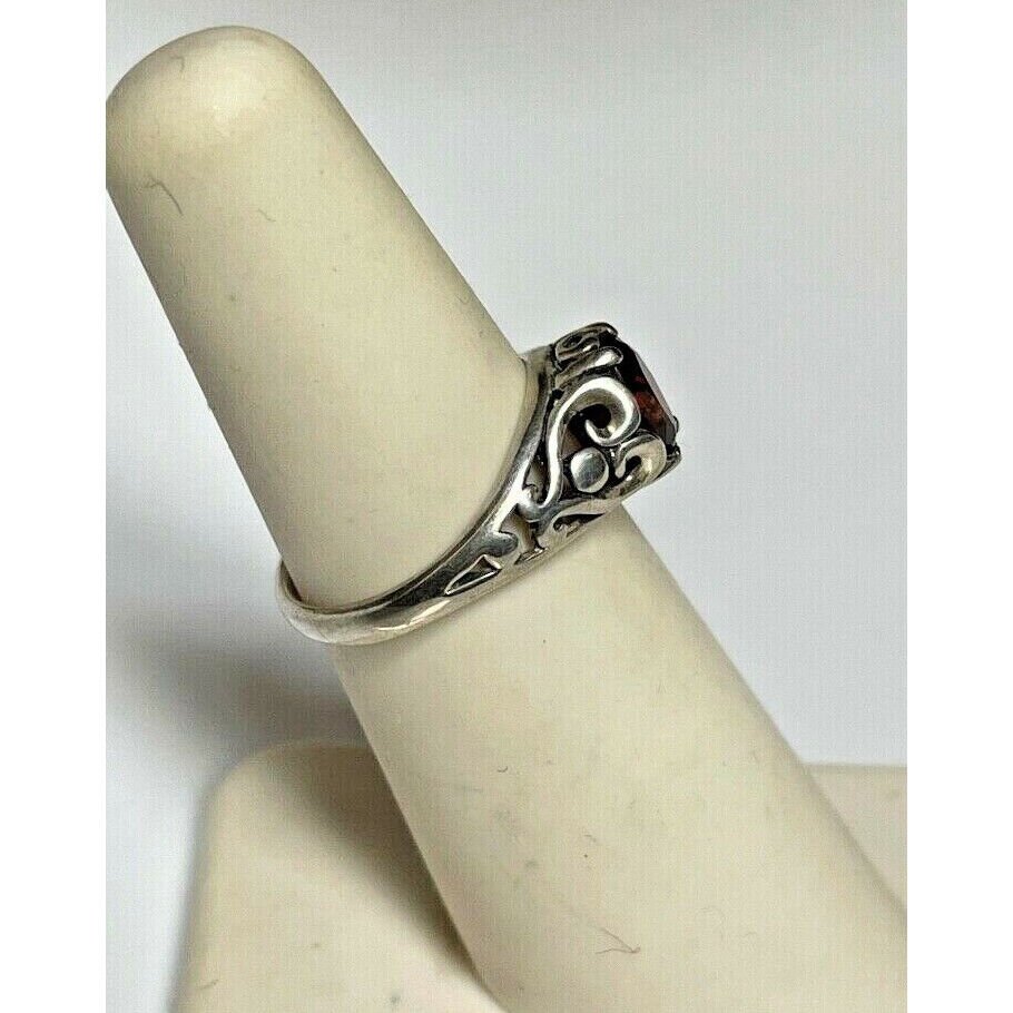 KABANA 925 STERLING SILVER GARNET RING SIZE 5.25 SKY