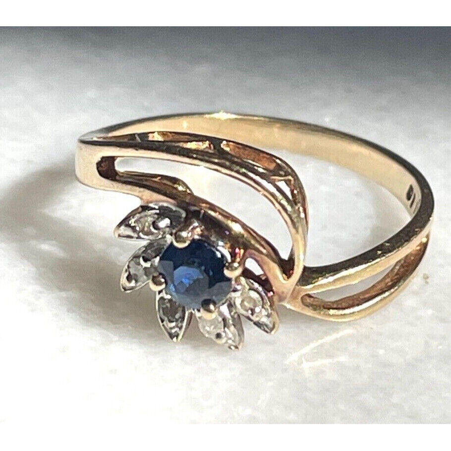 YELLOW GOLD SAPPHIRE AND DIAMOND COCKTAIL RING SIZE 5.75 SKY