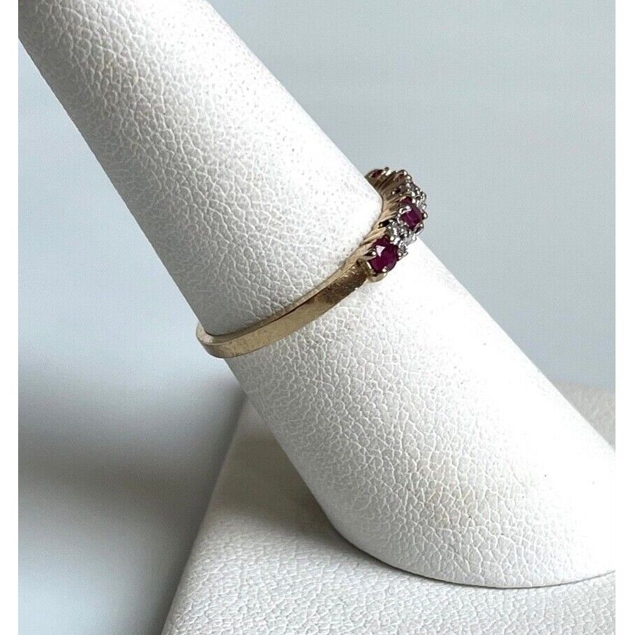 YELLOW GOLD  PINK TOPAZ AND DIAMOND BAND RING SIZE 6.5 SKY