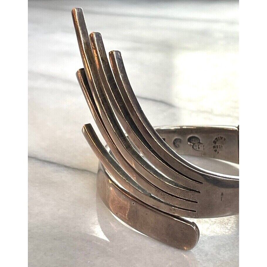 SIGI PINEDA MODERNIST 925 STERLING SILVER  BYPASS CUFF BRACELET SKY