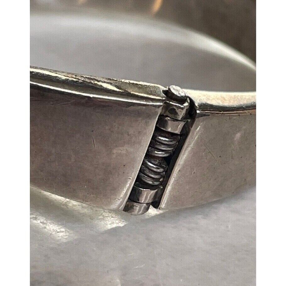 SIGI PINEDA MODERNIST 925 STERLING SILVER  BYPASS CUFF BRACELET SKY