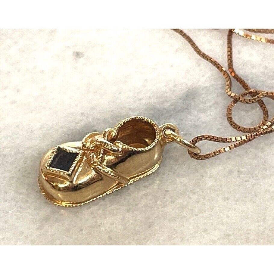 14K YELLOW GOLD AND SAPPHIRE  BABY SHUE PENDANT NECKLACE SKY