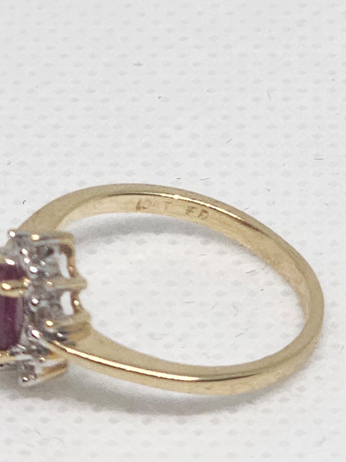 10K YELLOW GOLD RUBY & DIAMONDS RING  SIZE 4