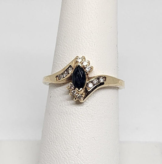 10K YELLOW GOLD SAPPHIRE & DIAMONDS RING  SIZE 5.5