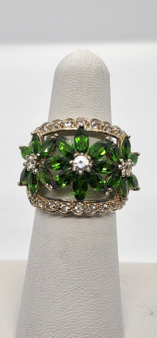 925 STERLING SILVER EMERALD & QUARTZ  RING SIZE 5.5