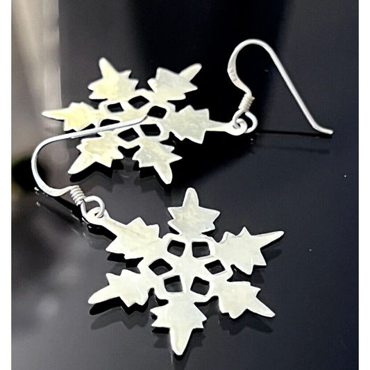 925 STERLING SILVER SNOWFLAKE EARRINGS SKY