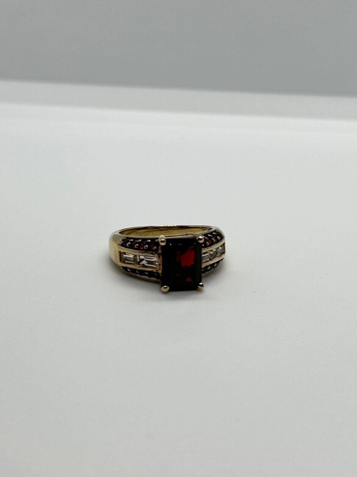 925 STERLING SILVER GOLD PLATED GARNET & GOSHENITE RING SIZE 6