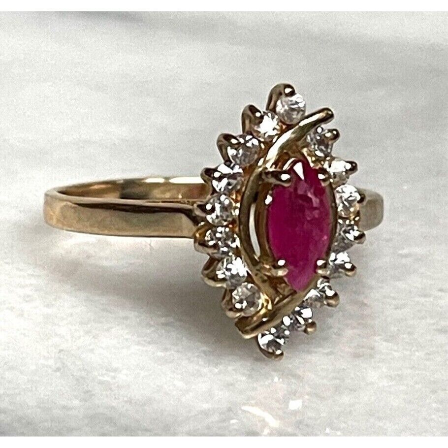 YELLOW GOLD PINK AND COLORLESS TOPAZ COCKTAIL RING SIZE 8 SKY