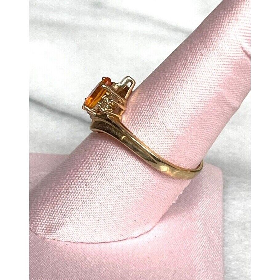 YELLOW GOLD CITRINE AND DIAMONDBYPASS DESIGN RING SIZE 8 SKY