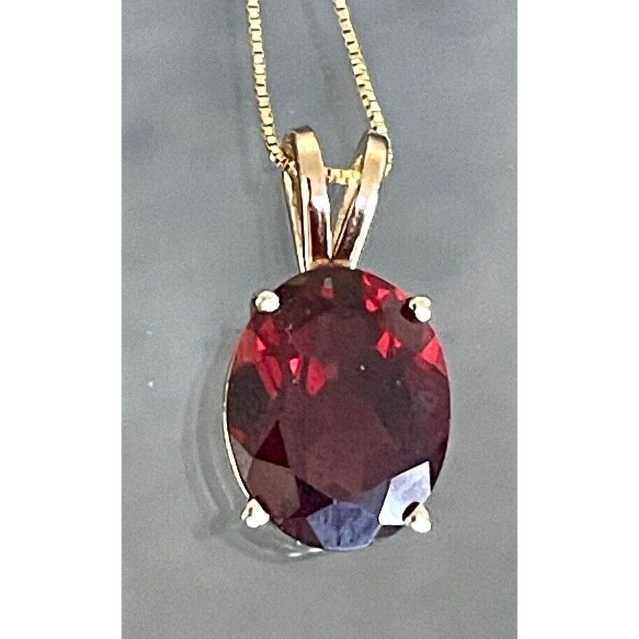 14K YELLOW GOLD  AND ALMANDINE GARNET PENDANT NECKLACE SKY