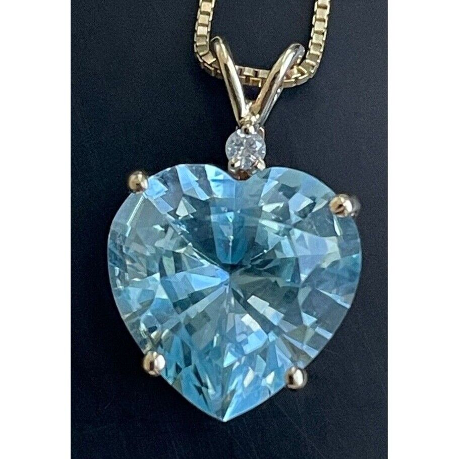 14K YELLOW GOLD  TOPAZ AND DIAMOND HEART NECKLACE PENDANT SKY