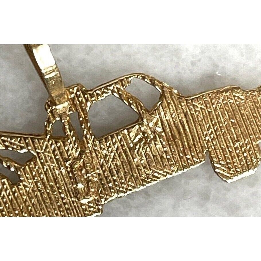 14K YELLOW GOLD  TOW TRACK PENDANT NECKLACE SKY