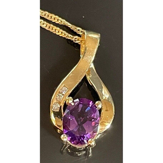 14K YELLOW GOLD  AMETHYST AND DIAMOND PENDANT NECKLACE SKY