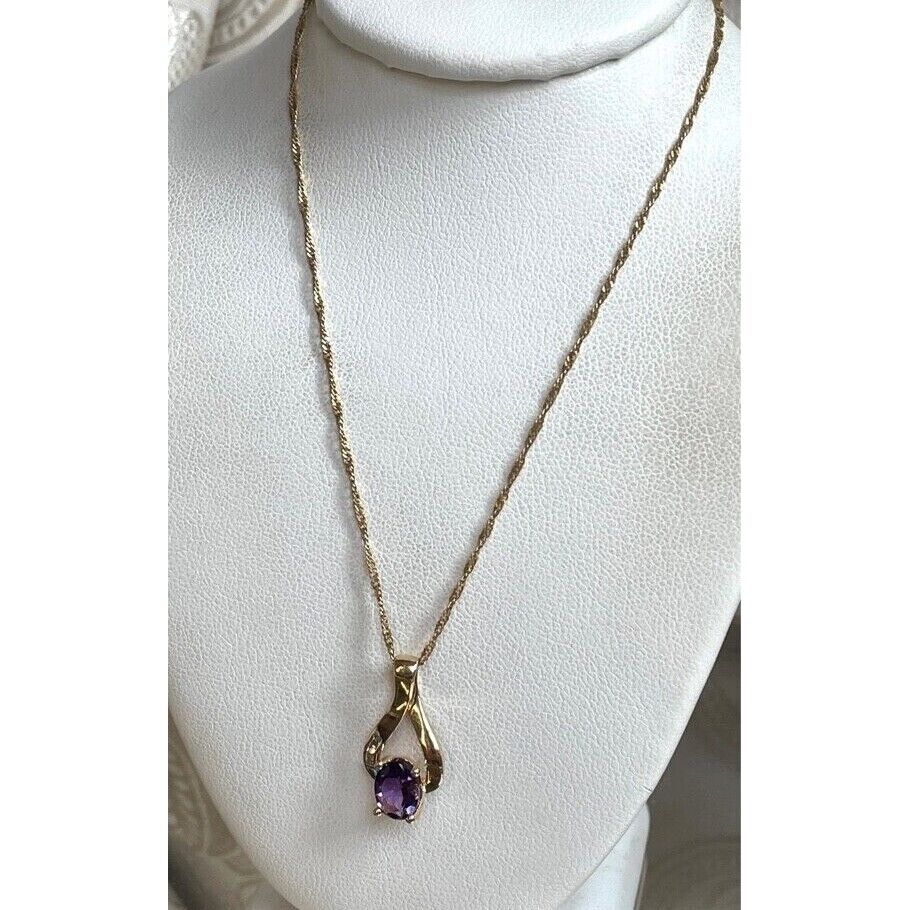 14K YELLOW GOLD  AMETHYST AND DIAMOND PENDANT NECKLACE SKY