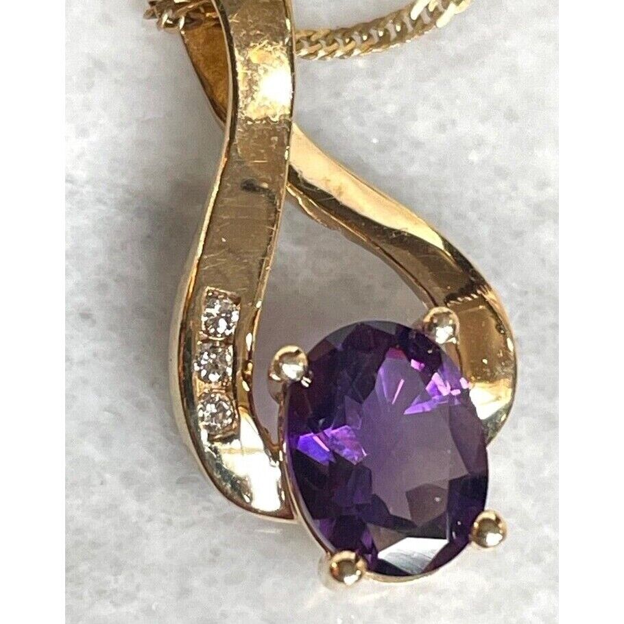 14K YELLOW GOLD  AMETHYST AND DIAMOND PENDANT NECKLACE SKY