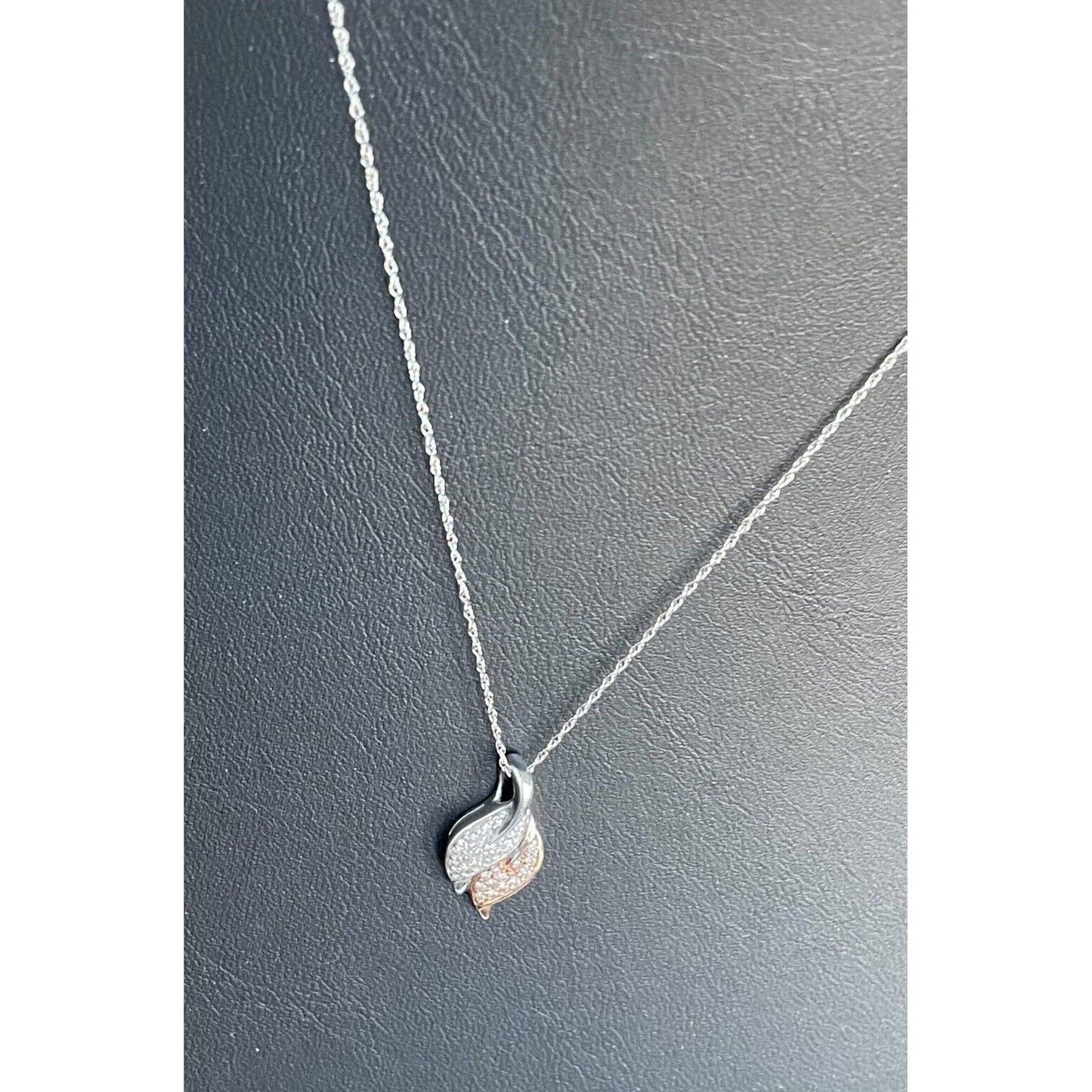 14K WHITE MULTI-TONE GOLD  AND DIAMOND PENDANT NECKLACE SKY