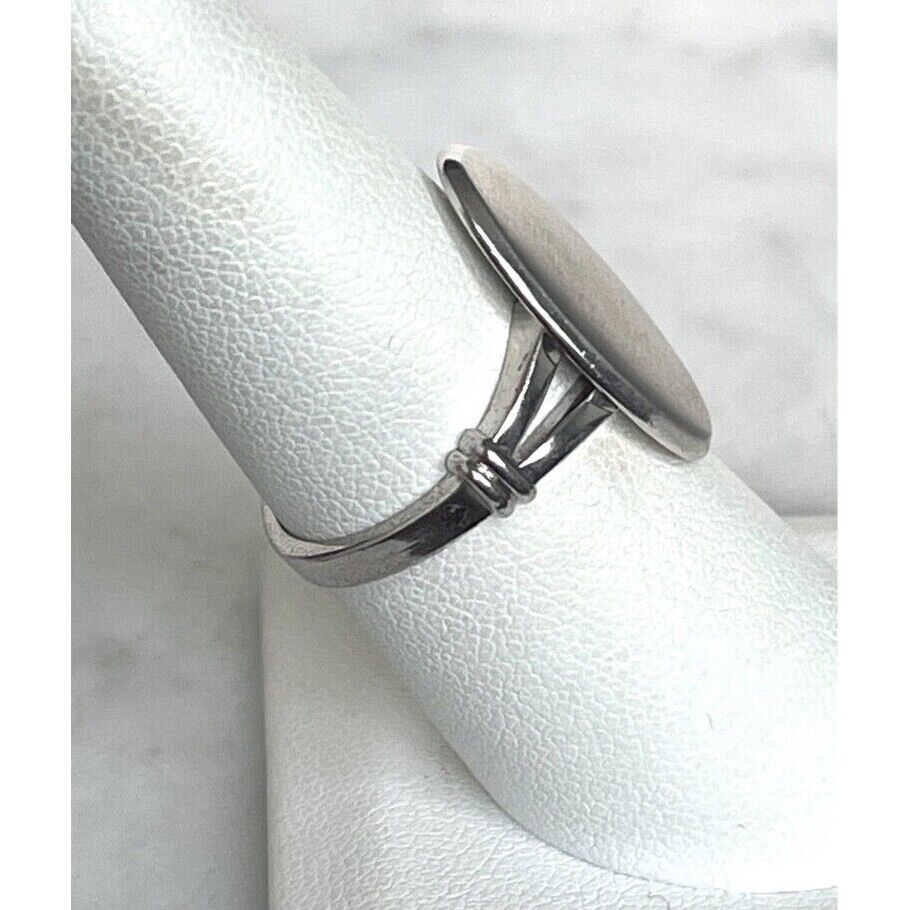 LADY'S 925 STERLING SILVER SIGNET RING SIZE 6.75 SKY