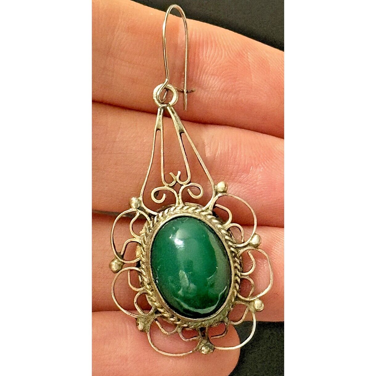 925 STERLING SILVER AND GREEN JADE LACY EARRINGS SKY