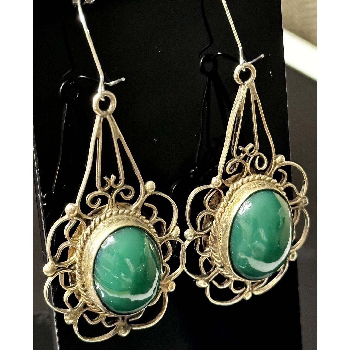 925 STERLING SILVER AND GREEN JADE LACY EARRINGS SKY