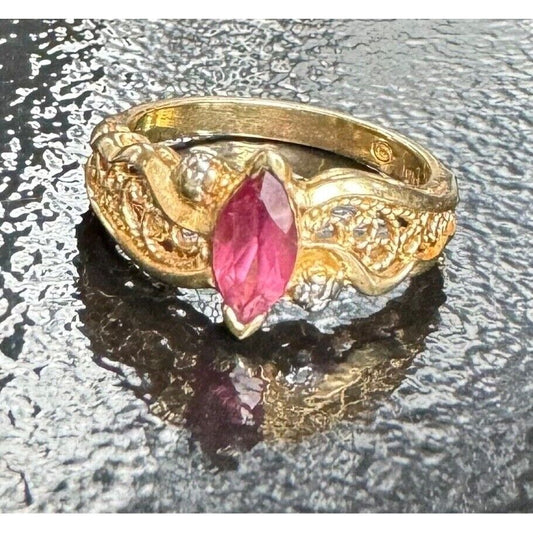 YELLOW GOLD AMETHYST AND DIAMOND RING SIZE 6 SKY