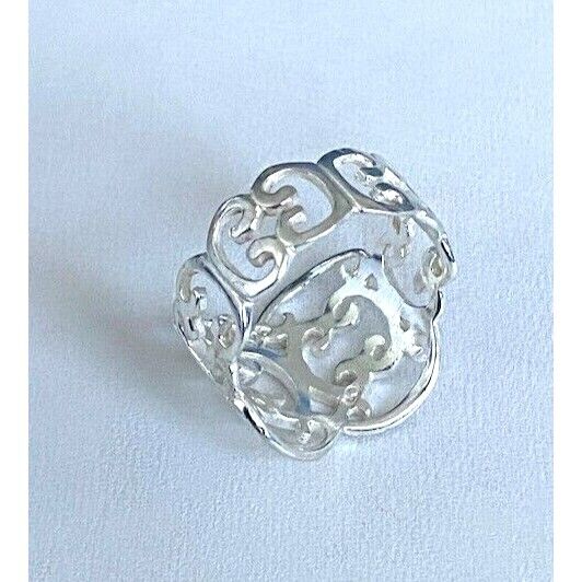 925 STERLING SILVER LACY BAND RING SIZE 8 SKY