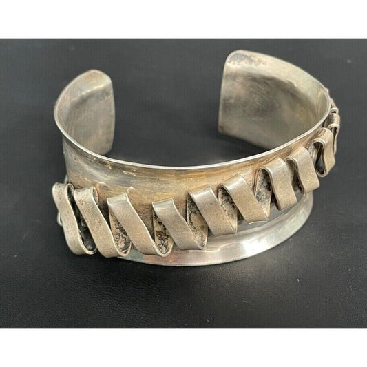 MODERNIST ESTHER LEWITTES 925 STERLING SILVER LARGE ABSTRACT DESIGN BRACELET SKY