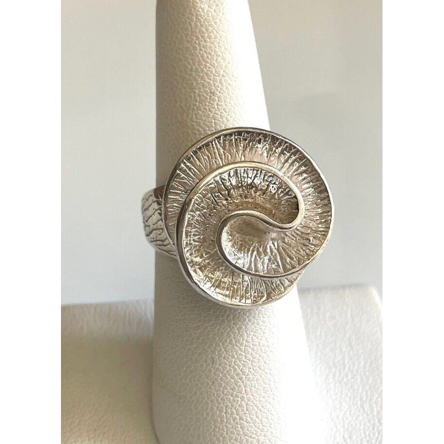 SOLID CAST 925 STERLING SILVER SPIRAL DESIGN RING SIZE 6.75 SKY