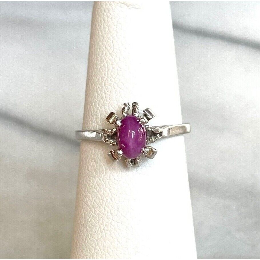 WHITE GOLD STAR RED SPINEL RING SIZE 5 SKY