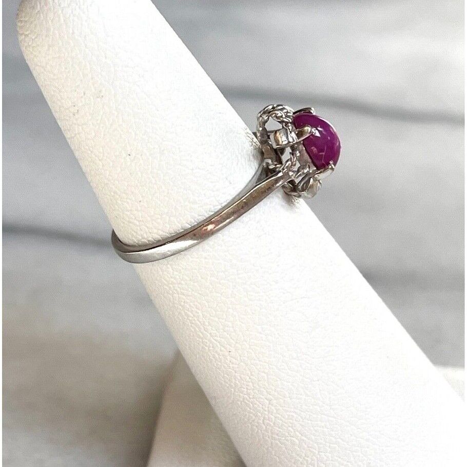 WHITE GOLD STAR RED SPINEL RING SIZE 5 SKY