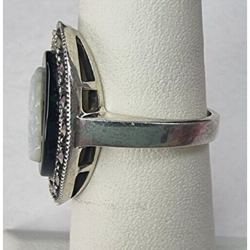 925 STERLING SILVER MOTHER OF PEARL AND ONYX CAMEO RING SIZE 5 SKY