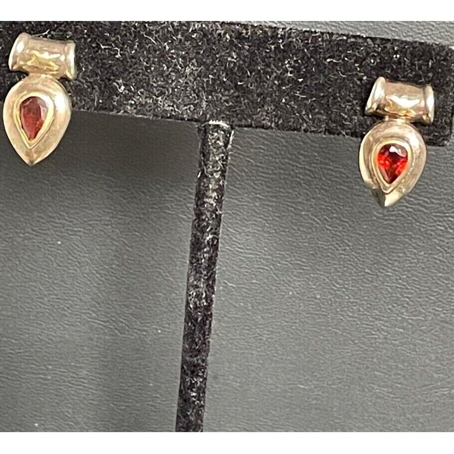 925 STERLING  SILVER  GARNET EARRINGS SKY