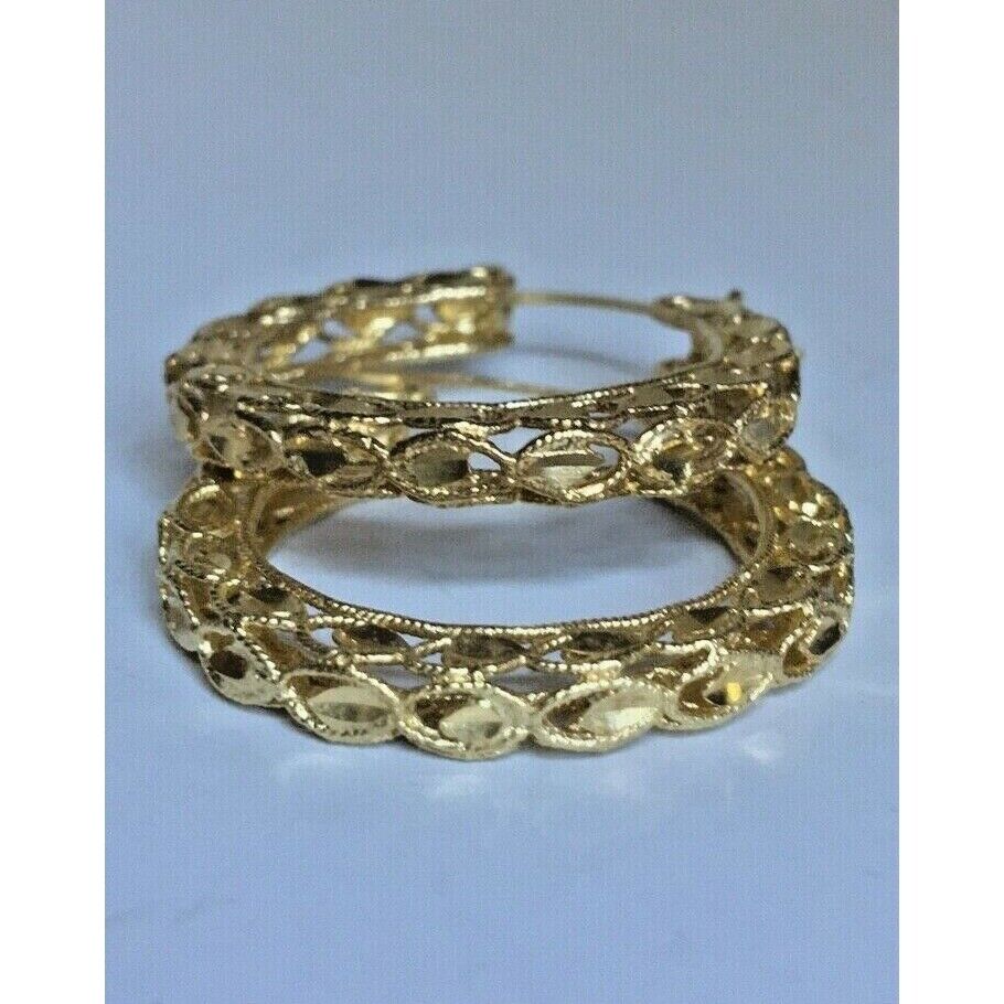 LARGE YELLOW GOLD PIERCED & BRIGHT CUT DESIGN HOOP EARRINGS SKY