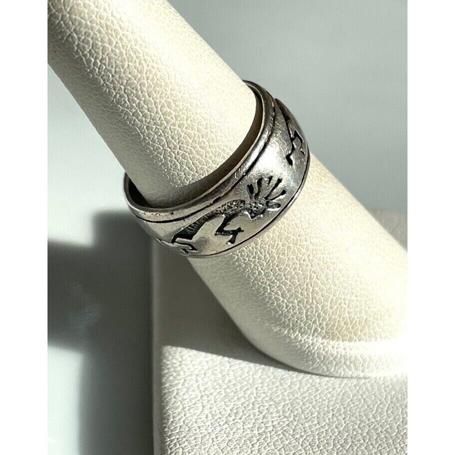 PETER STONE 925 STERLING SILVER KOKOPELLI MOTIEF BAND RING SIZE 7.5 SKY